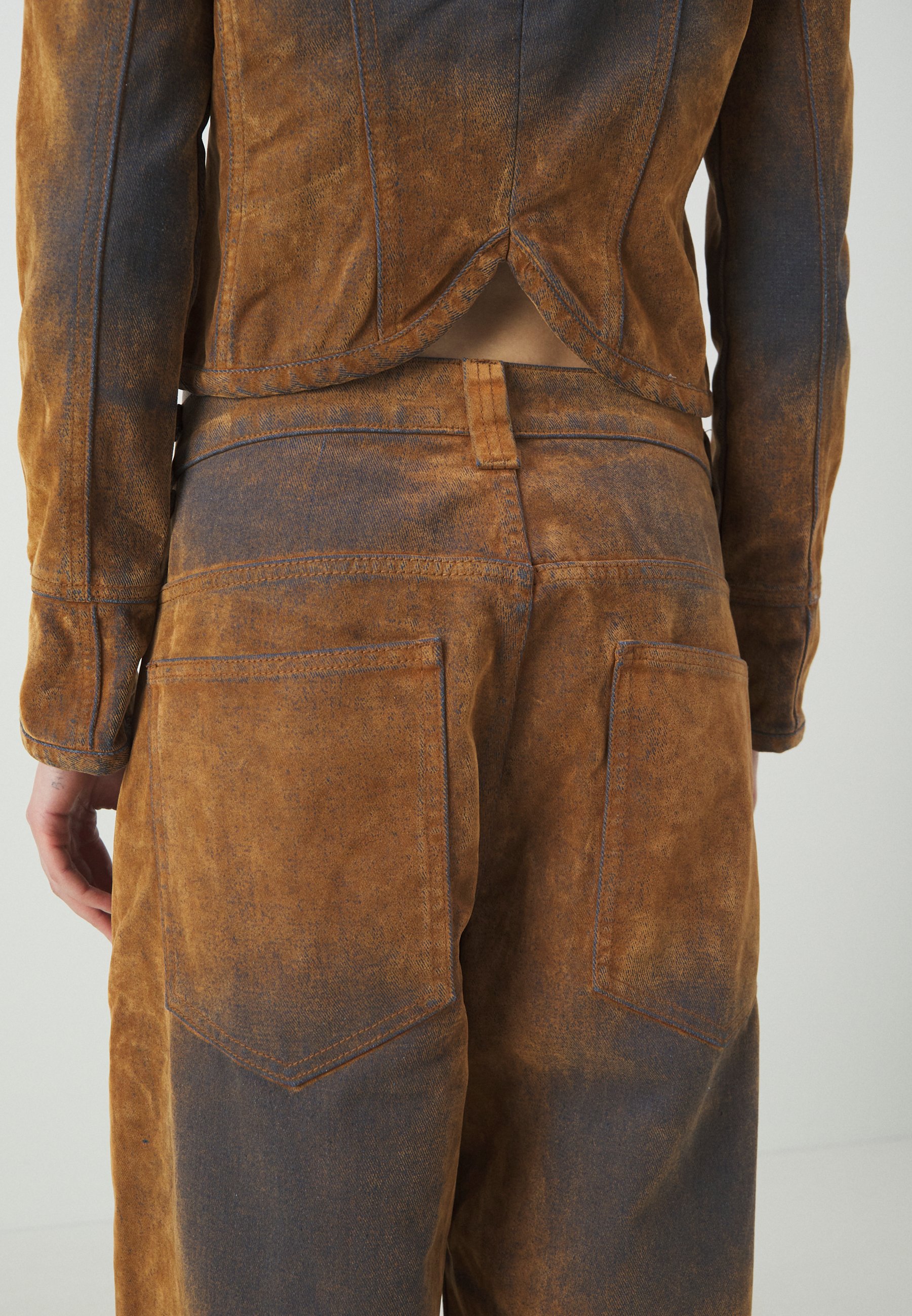 BURNOUT JEANS - Jeans a zampa