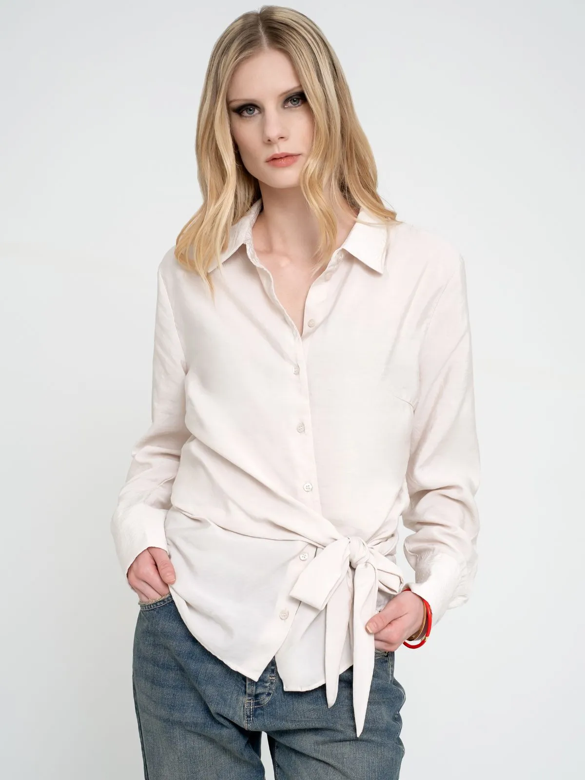 Camicia con nodo beige