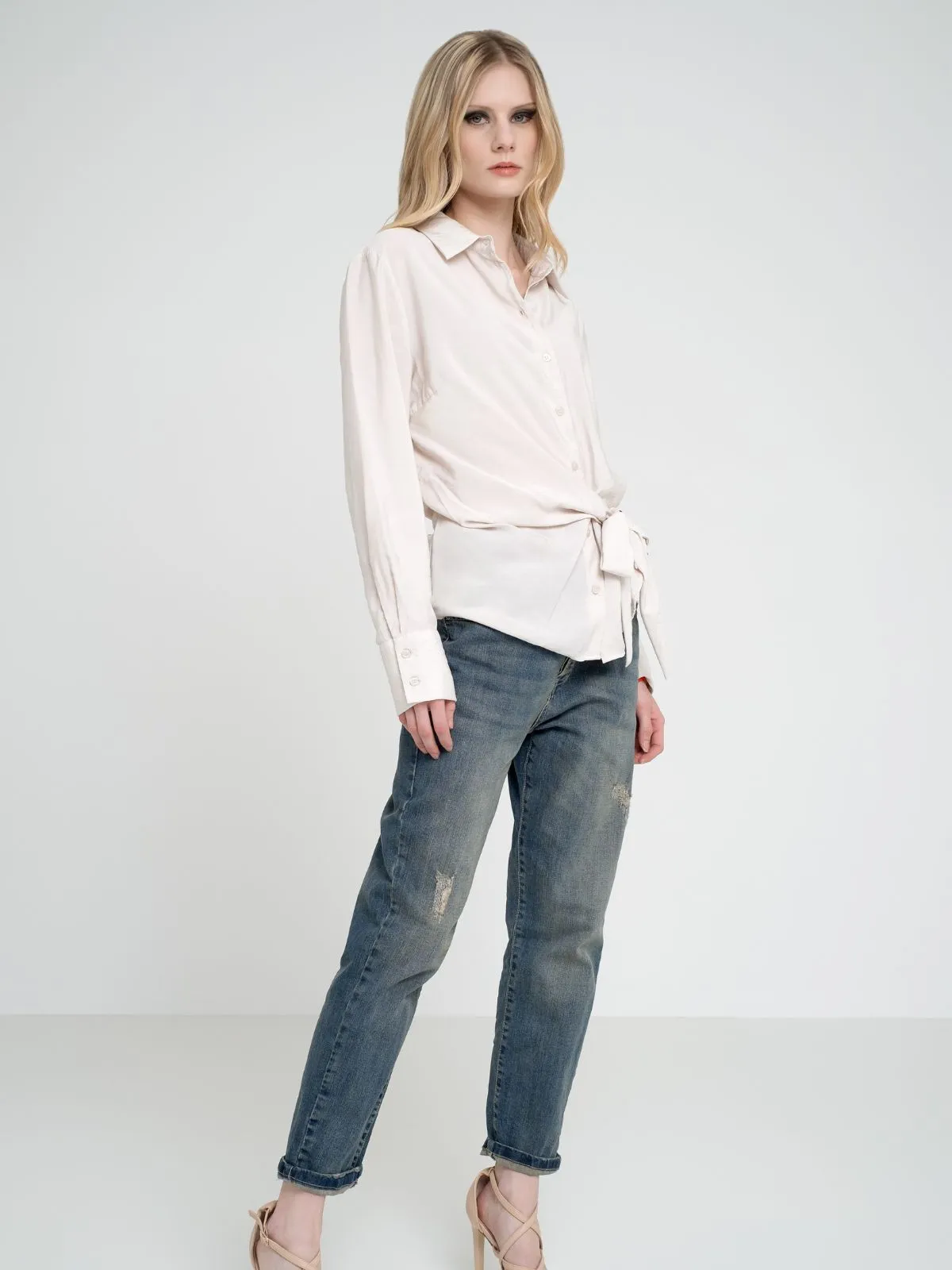 Camicia con nodo beige