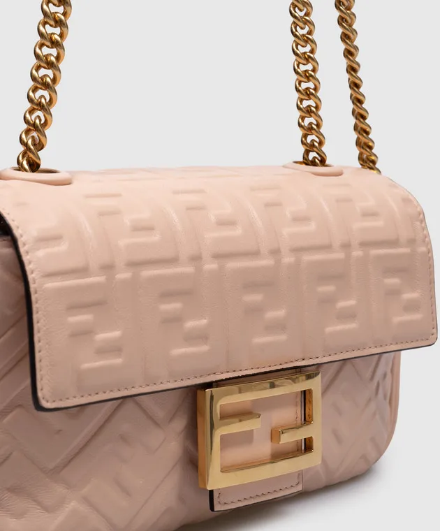 Fendi Borsa a tracolla midi con catena Baguette in pelle rosa 8BR793AH9C