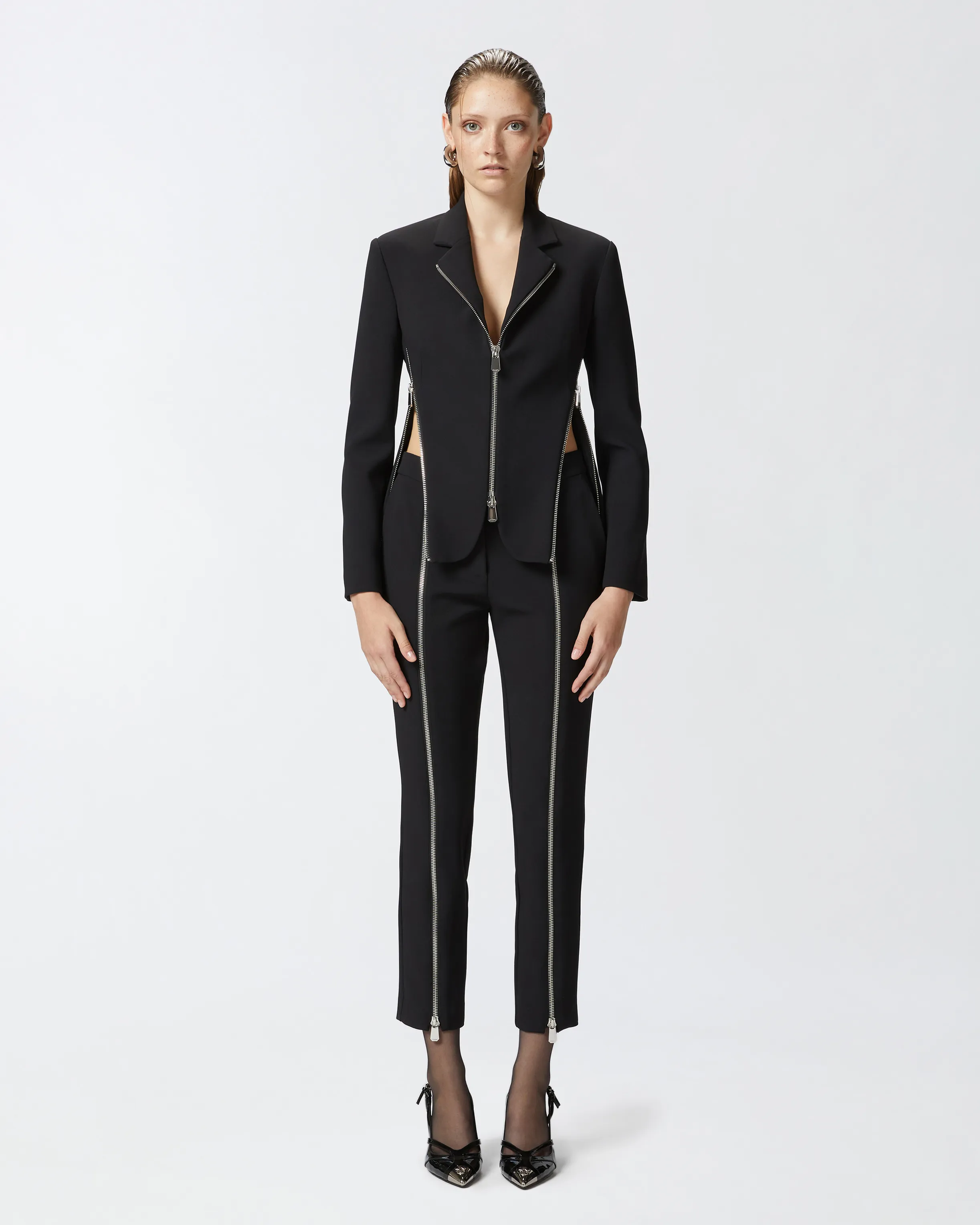  Giacca in tessuto crêpe con zip metalliche    