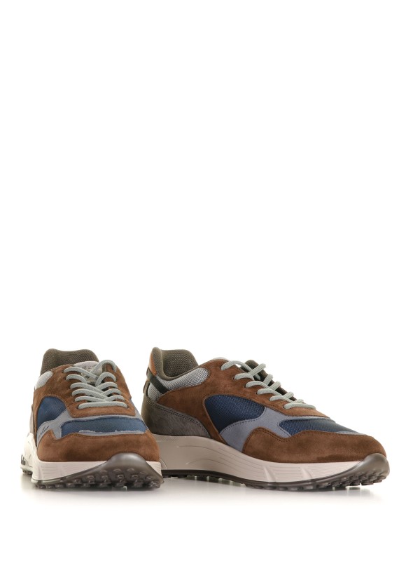Hyperlight sneakers in suede