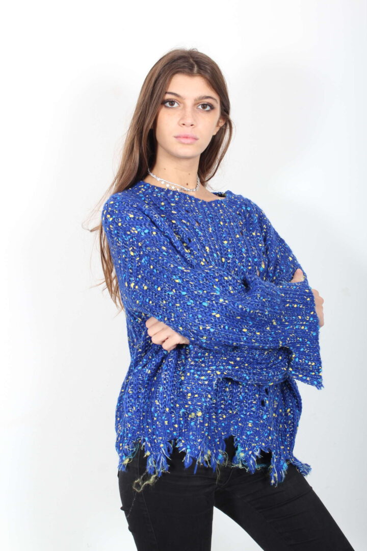 Maglione over strappi