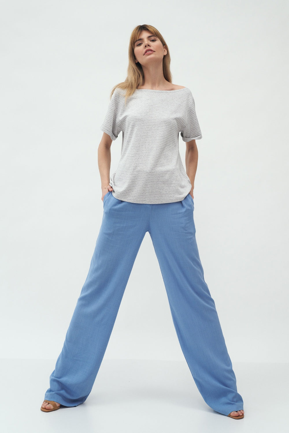 Pantaloni da donna model 153690 Nife