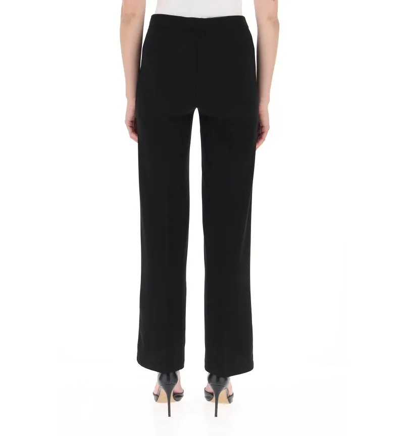 Pantaloni flare