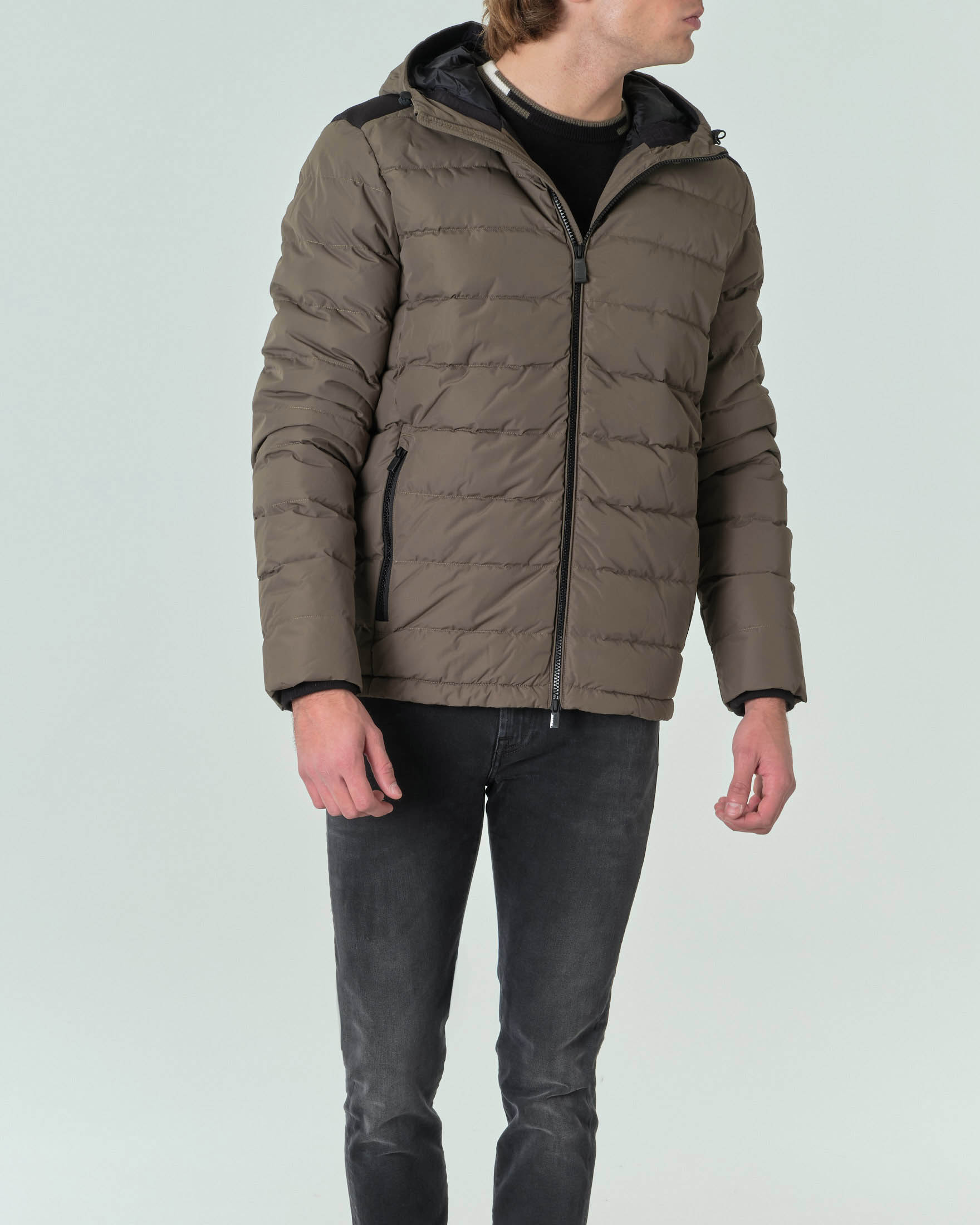 Piumino Stevenson verde militare imbottito in piuma 800fill power con cappuccio fisso