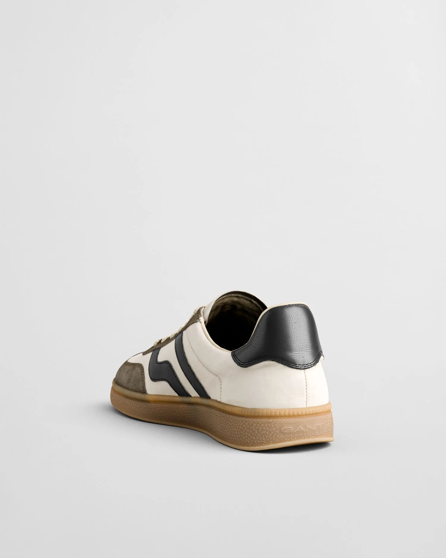 Sneakers Cuzmo in pelle e camoscio    