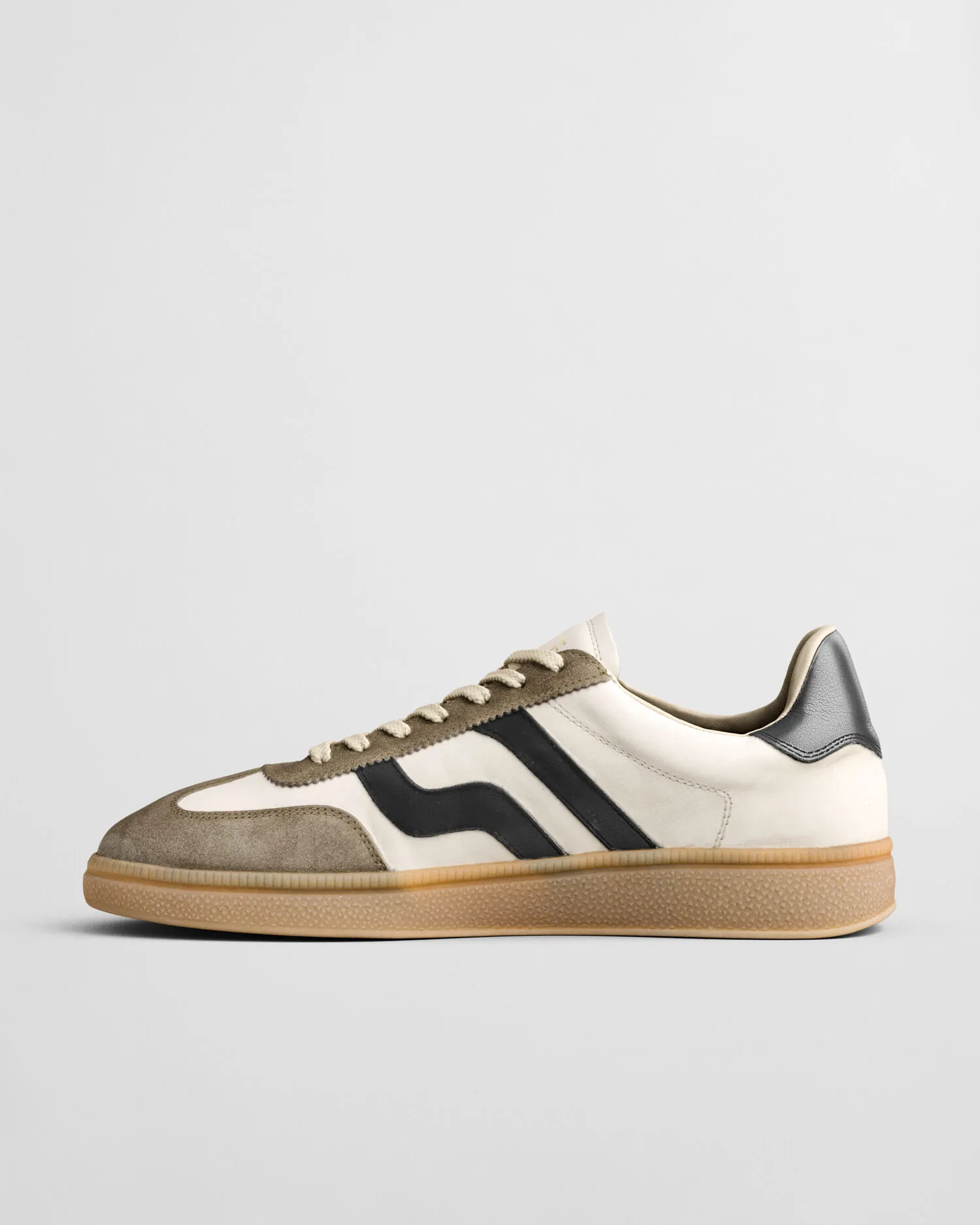 Sneakers Cuzmo in pelle e camoscio    