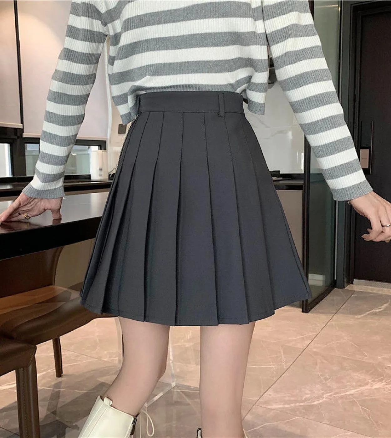Stile nero pieghettato A Line Dance minigonne donna 2023 nuova primavera estate tasca a vita alta gonna corta da donna